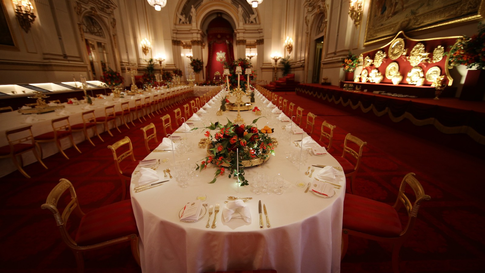 Royal Family’s dinner menu for Jubilee leaves fans baffled | Woman & Home