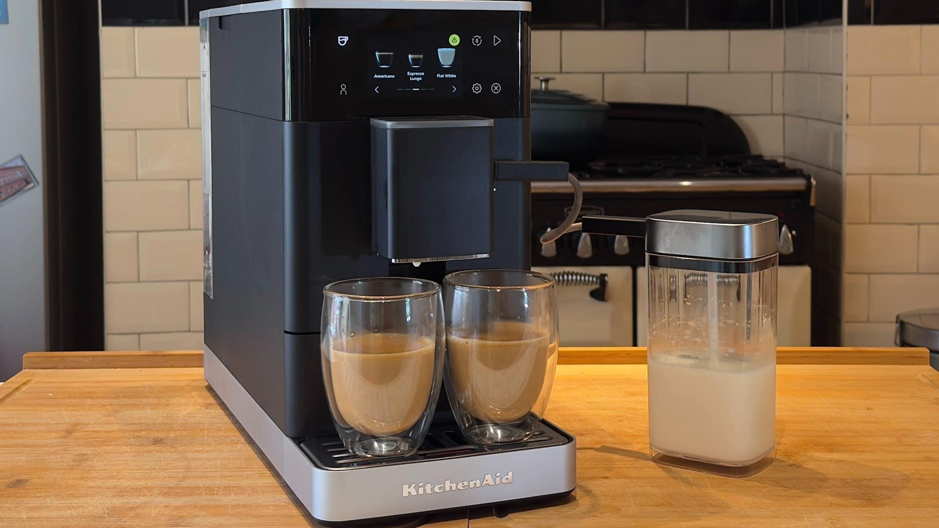 Reviewing KitchenAid's KF4 coffee machine 