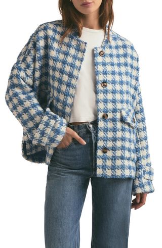 The Timeless Houndstooth Tweed Jacket