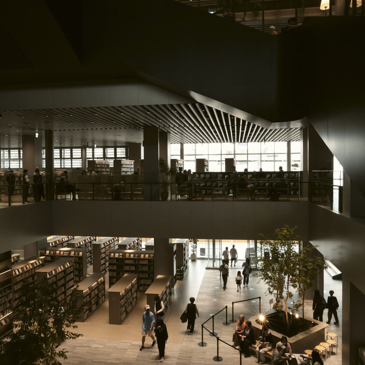 Sample image taken with the Panasonic Lumix L10; multiple floors of a stylish library in Osaka