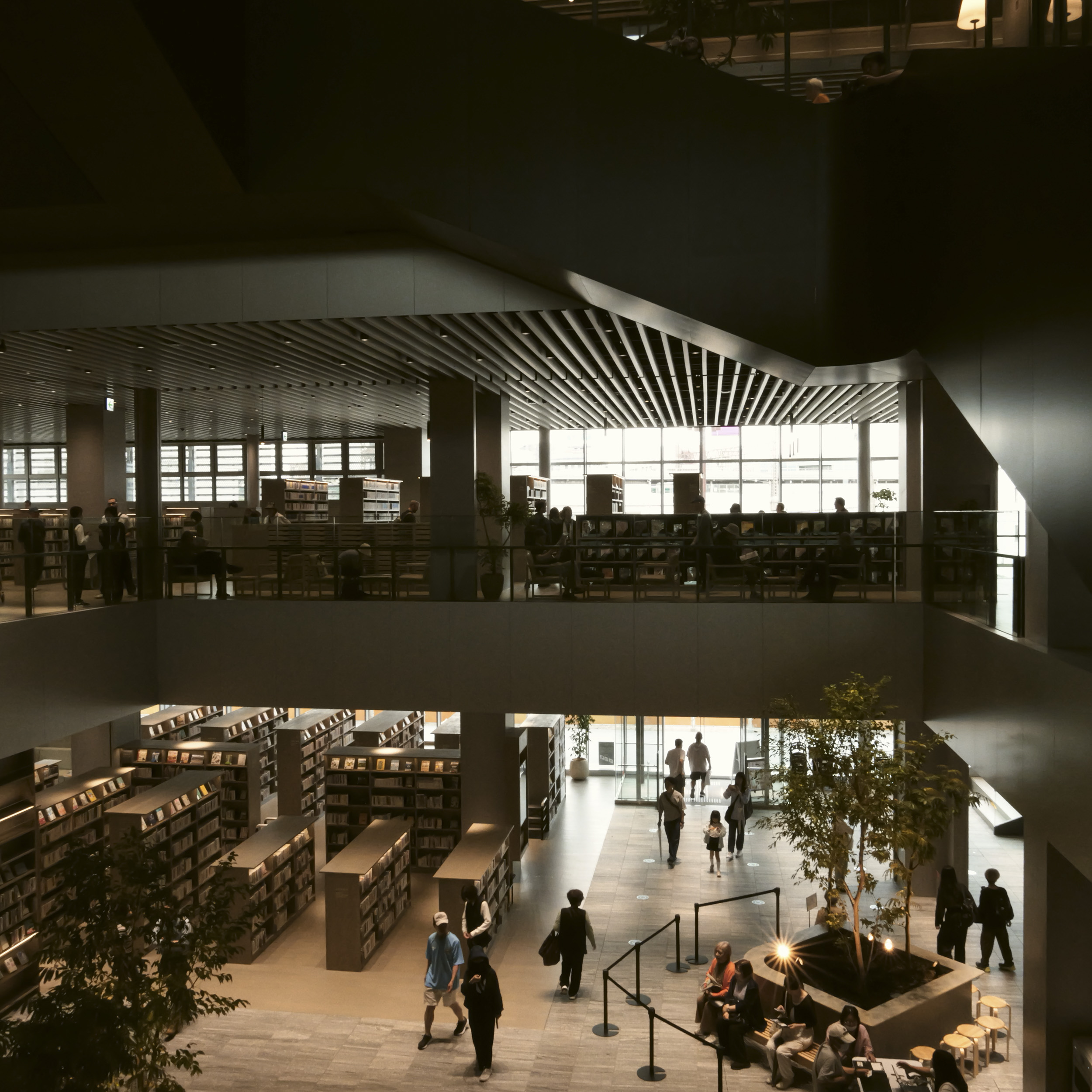 Sample image taken with the Panasonic Lumix L10; multiple floors of a stylish library in Osaka