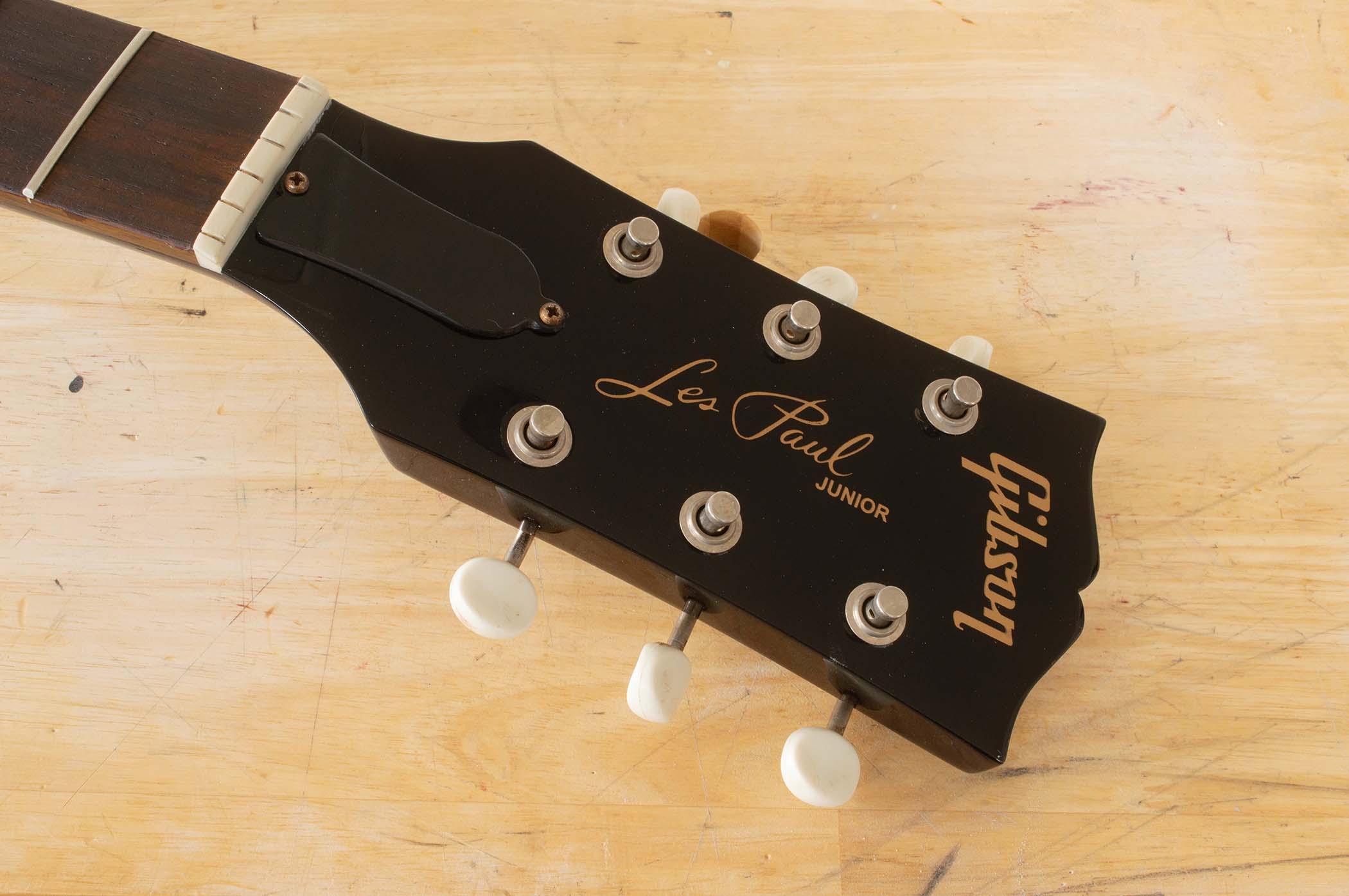 Gibson Les Paul Junior: the components needed to make it sound more vintage are inexpensive and relatively easy to install.