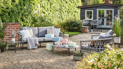 garden party ideas glasses of frose on metal tray