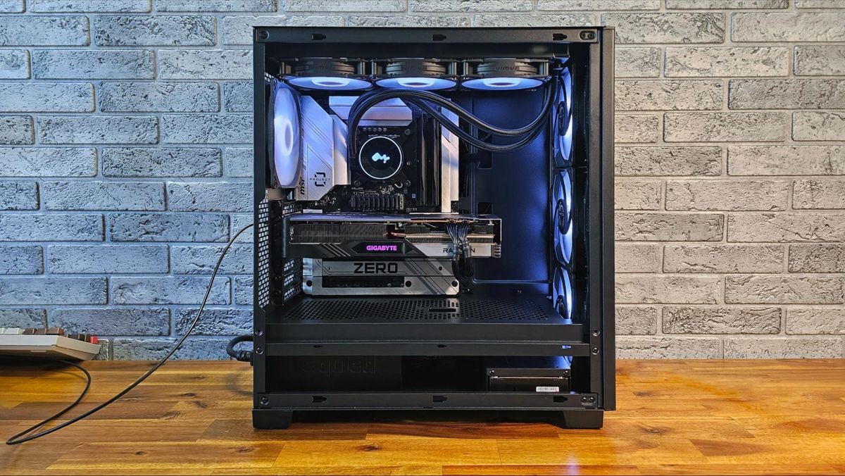 Hands-On with Phanteks' XT Pro Ultra PC case: Modern features with lots ...