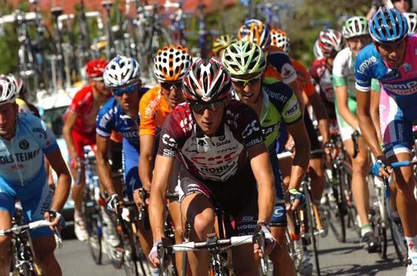 Fr&auml;nk Schleck (Team CSC) spent some time setting tempo at the front of main group