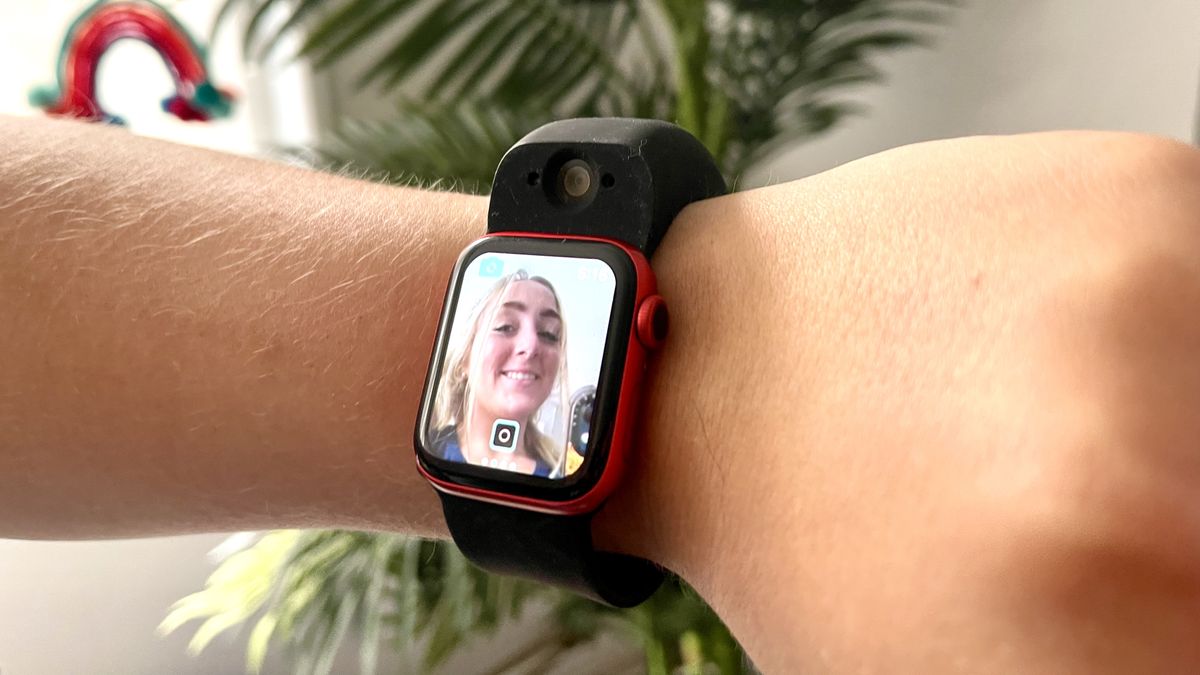 apple watch series 5 have a camera