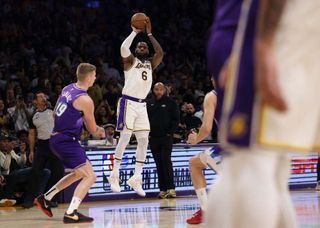 LeBron James of the Los Angeles Lakers vs Utah Jazz