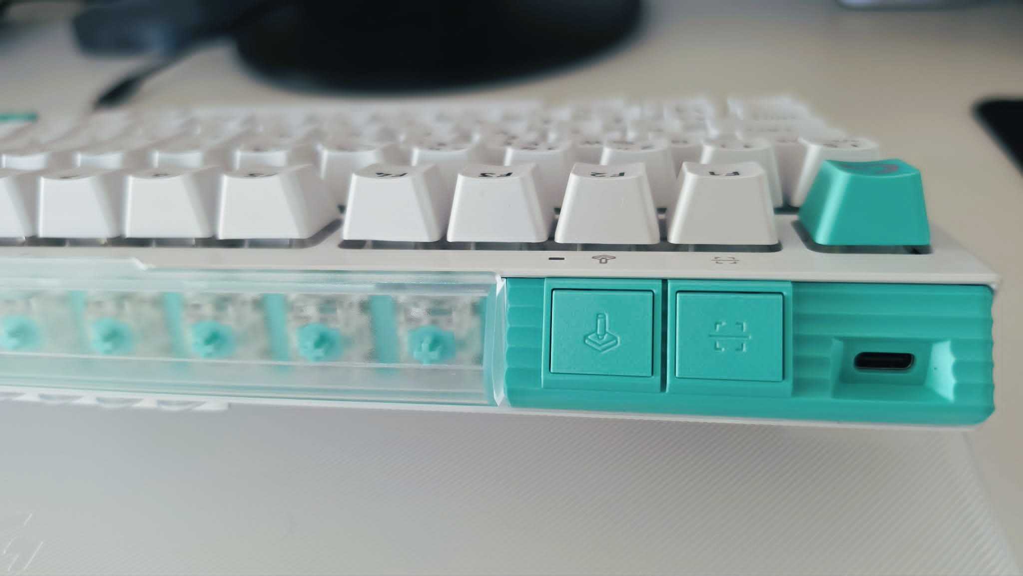 Logitech G512 X