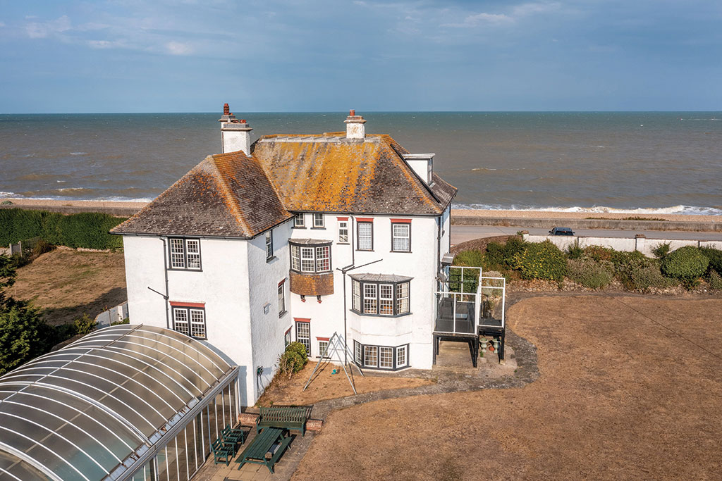 Property for sale: Littlestone, New Romney, Kent. 