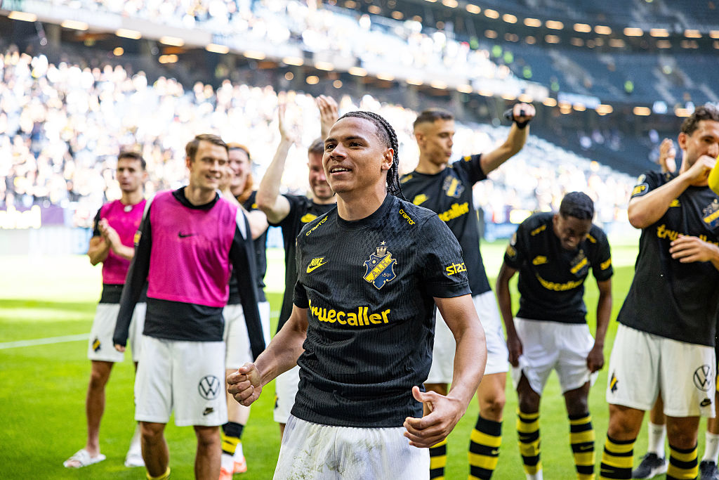 Kevin Filling of AIK celebrates after winning an Allsvenskan match between AIK and IFK Goteborg at Strawberry Arena on June 29, 2025 in Solna, Sweden.