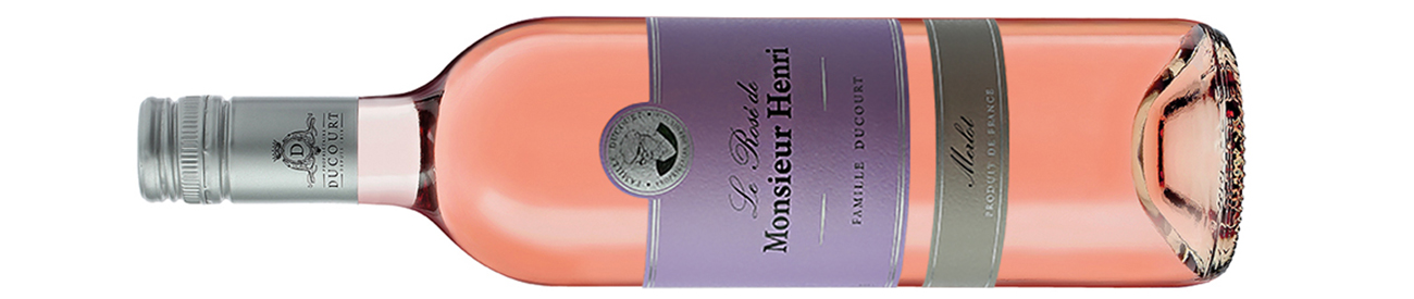 Bottle of ros&amp;eacute; wine