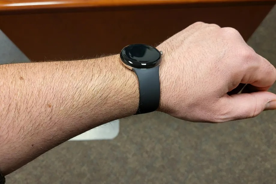 Leaked images of alleged Pixel Watch prototype