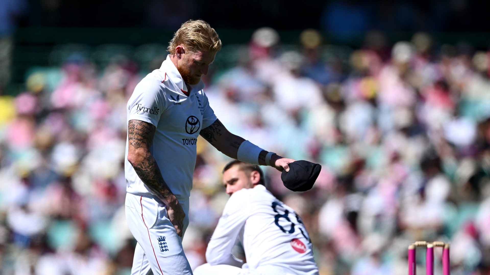 England captain Ben Stokes leaves the field after picking up an injury during the 5th Ashes Test