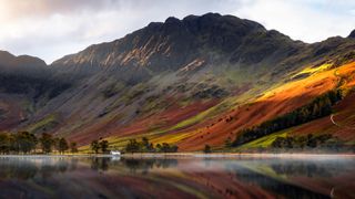 Autumn colors on Haystacks in Buttermere