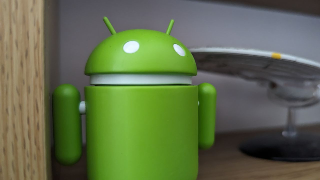 200 photos google pixel 8a vs google pixel 6 pro