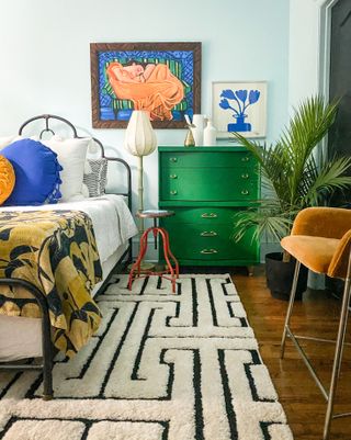 spare bedroom ideas using bright blues and greens