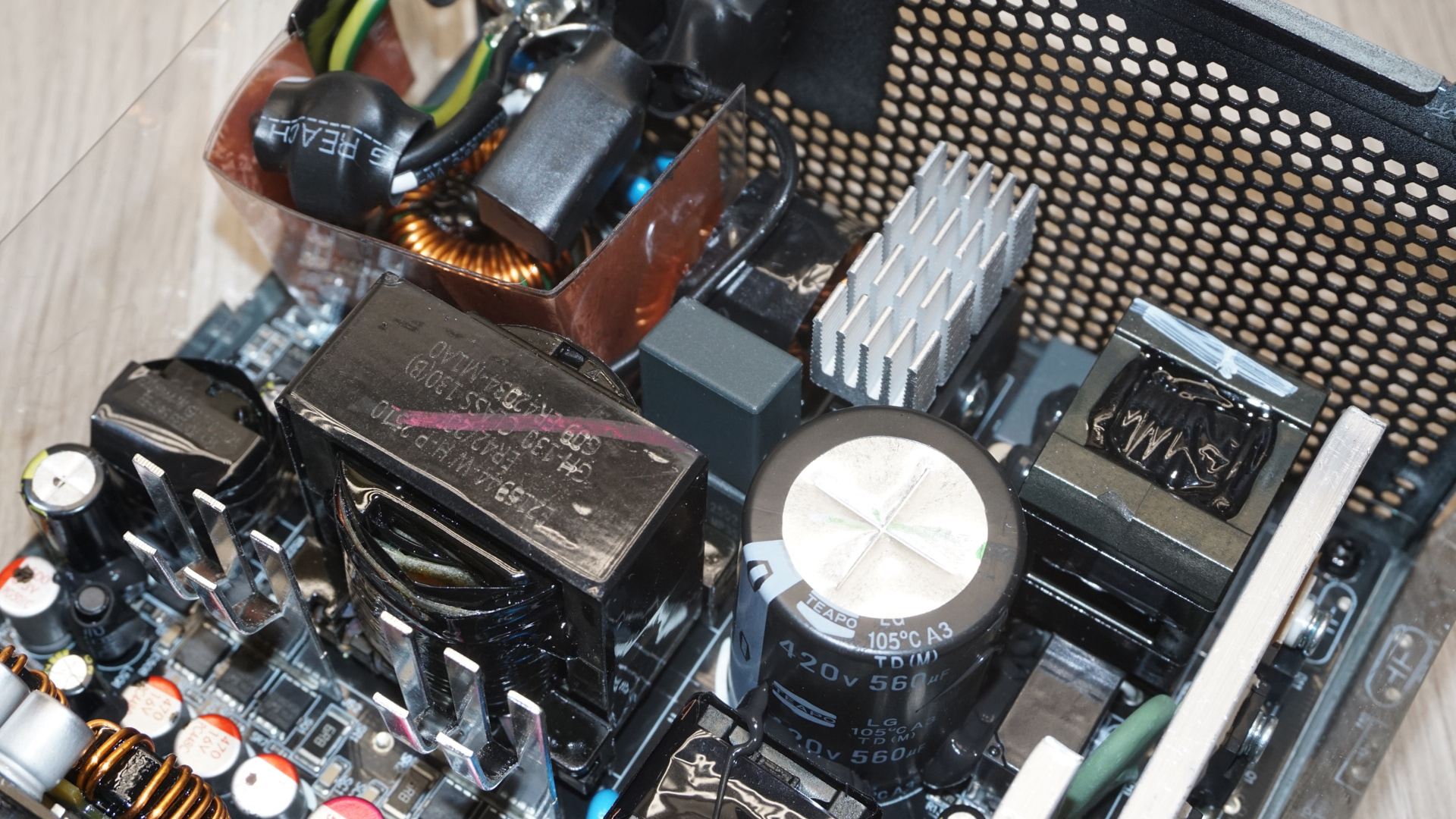 MSI MAG A850GLS PCIE5 PSU