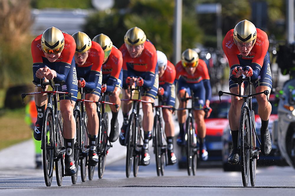 Matej Mohoric and Rohan Dennis press the pace for Bahrain-Merida