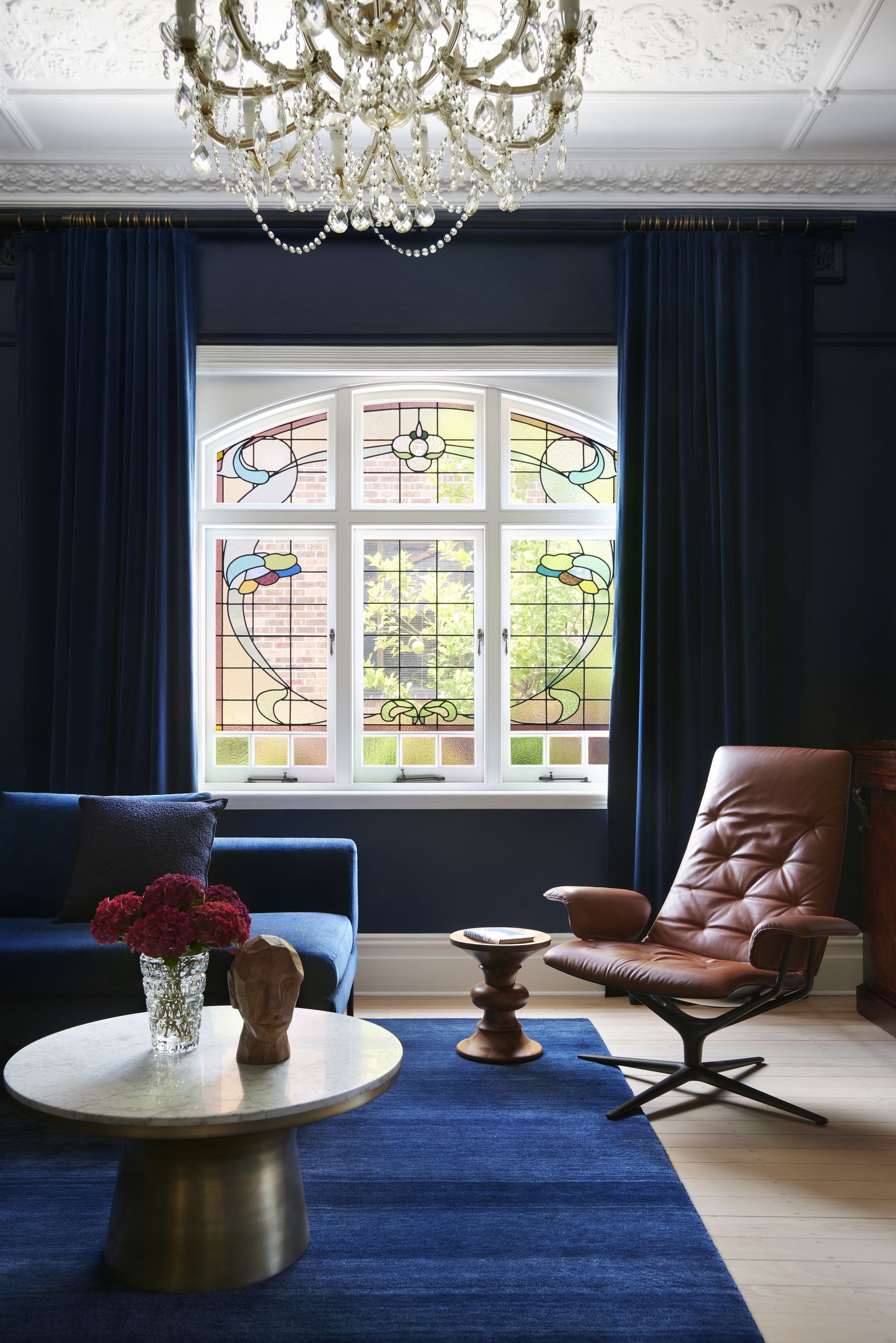 Blue and brown used in harmony in a living room