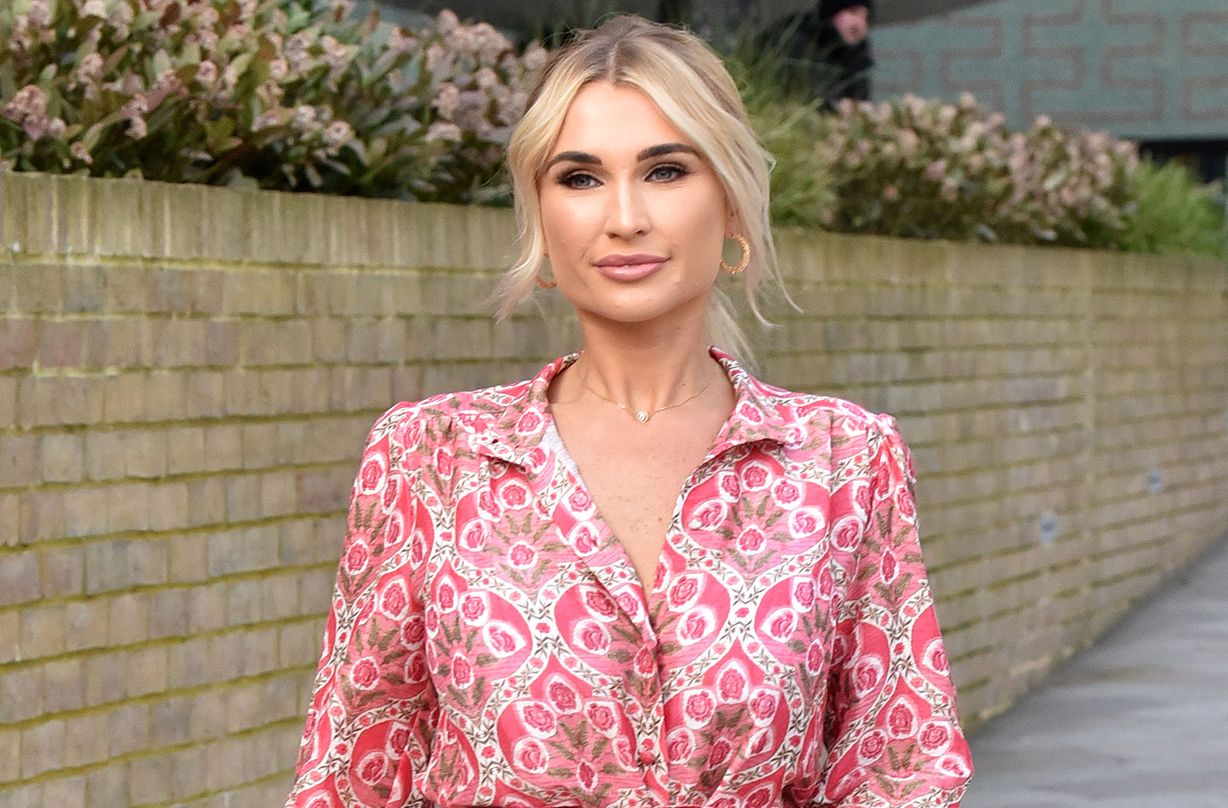 billie faiers launches asda george line