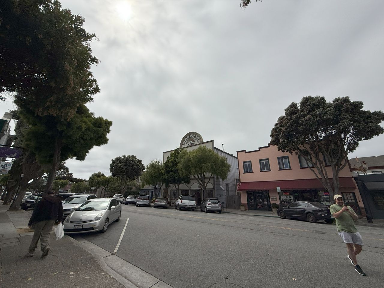 Apple iPhone 16 Pro Max ultrawide sample.