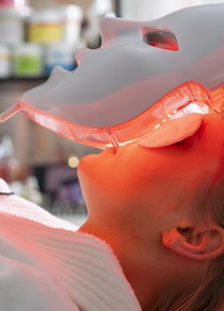 LED light therapy facial