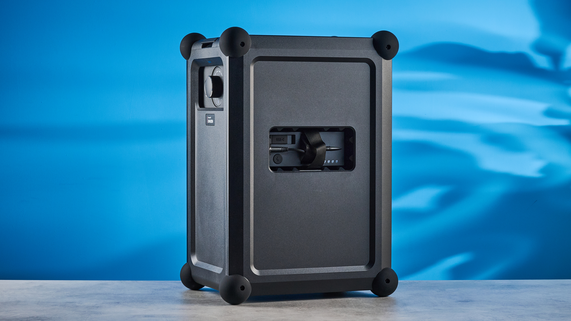 A black Soundboks Mix party speaker