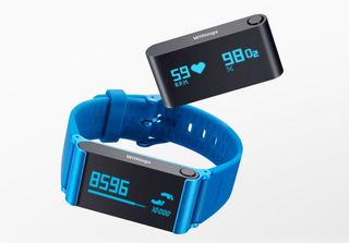 Fitness tracker hotsell with pulse ox