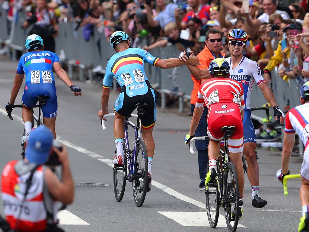 Sagan is congratulated by his competitors at the 2015 World Championships in Richmond