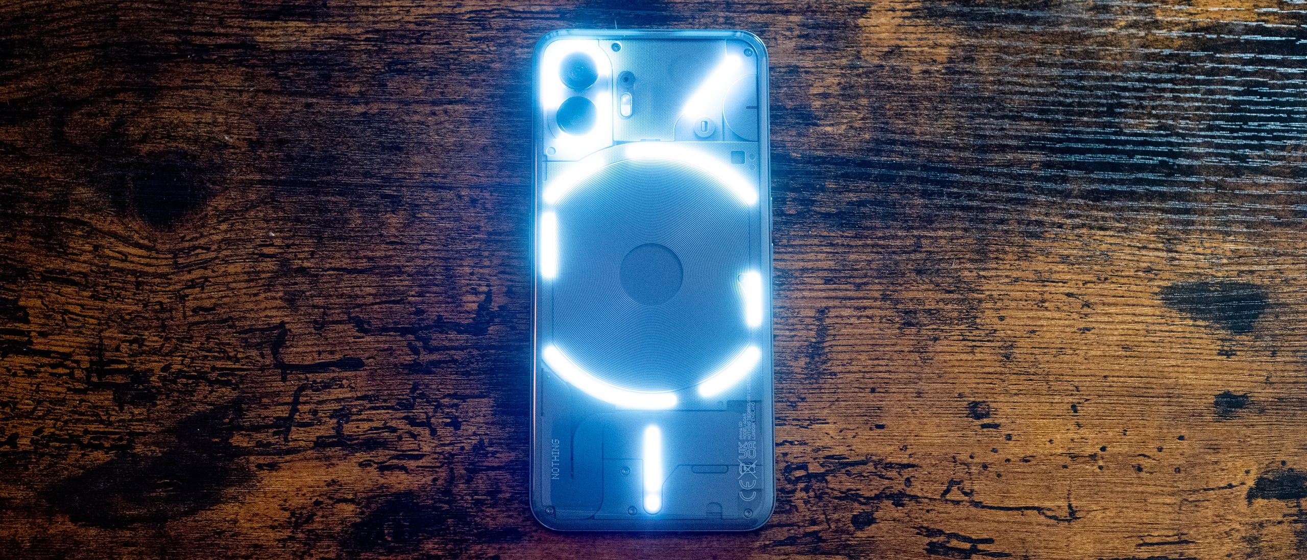 Telephone Rouzit Nothing Phone 2 review: exactly what it looks like, flashy and new ...
