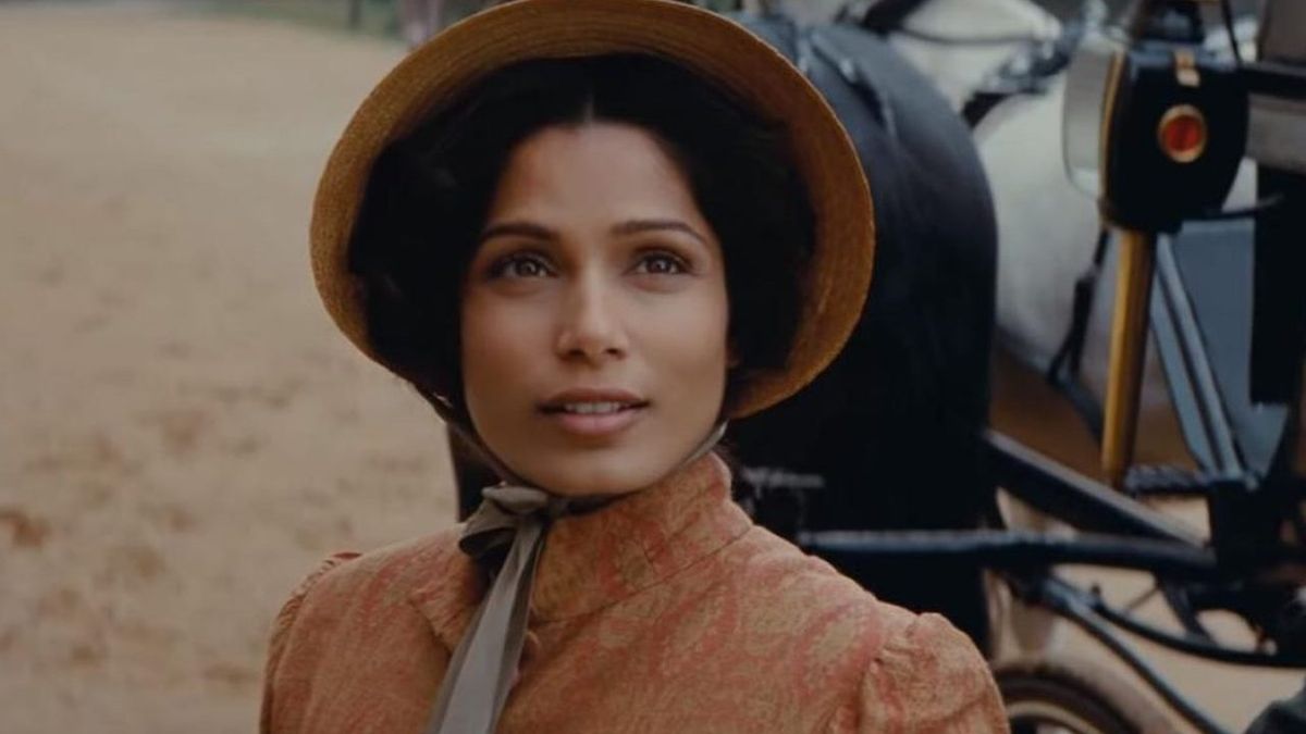 Freida Pinto as Selina Dalton in Mr. Malcolm&#039;s List