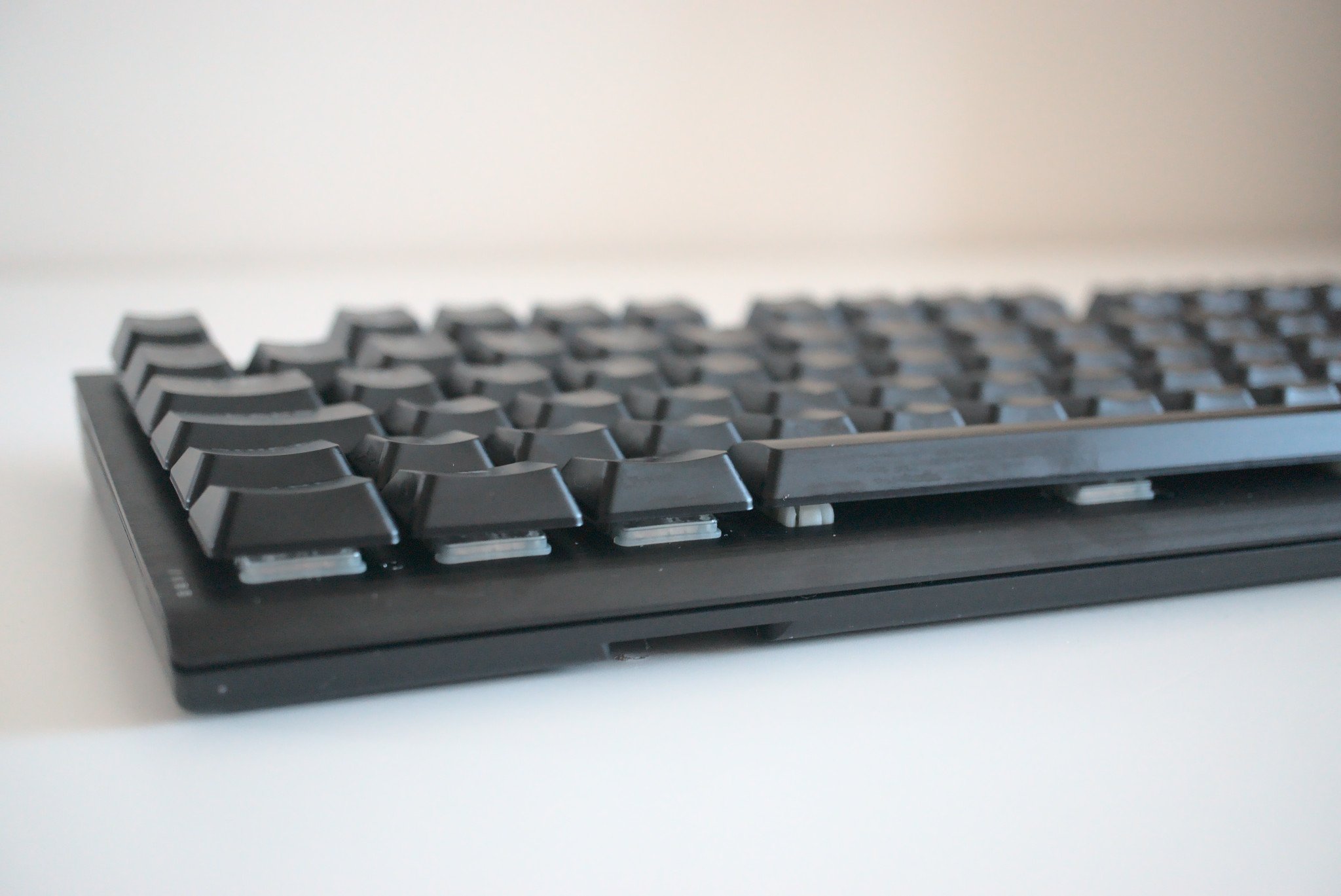 Corsair K60 RGB Pro Low Profile Review: High-quality Cherry MX Switches ...