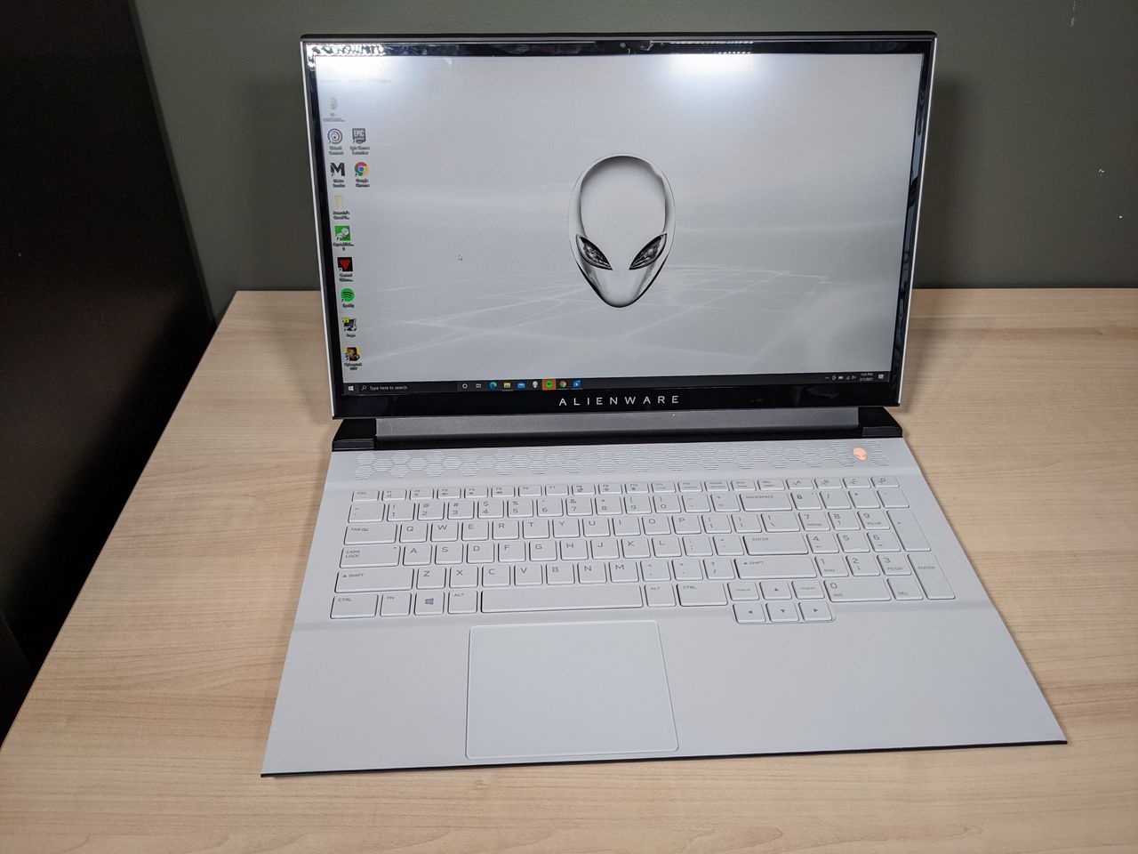 Alienware m17 R4