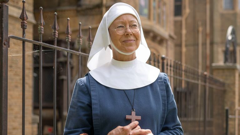 Call the Midwife train crash leaves Sister Julienne's fate unknown, played by Jenny Agutter