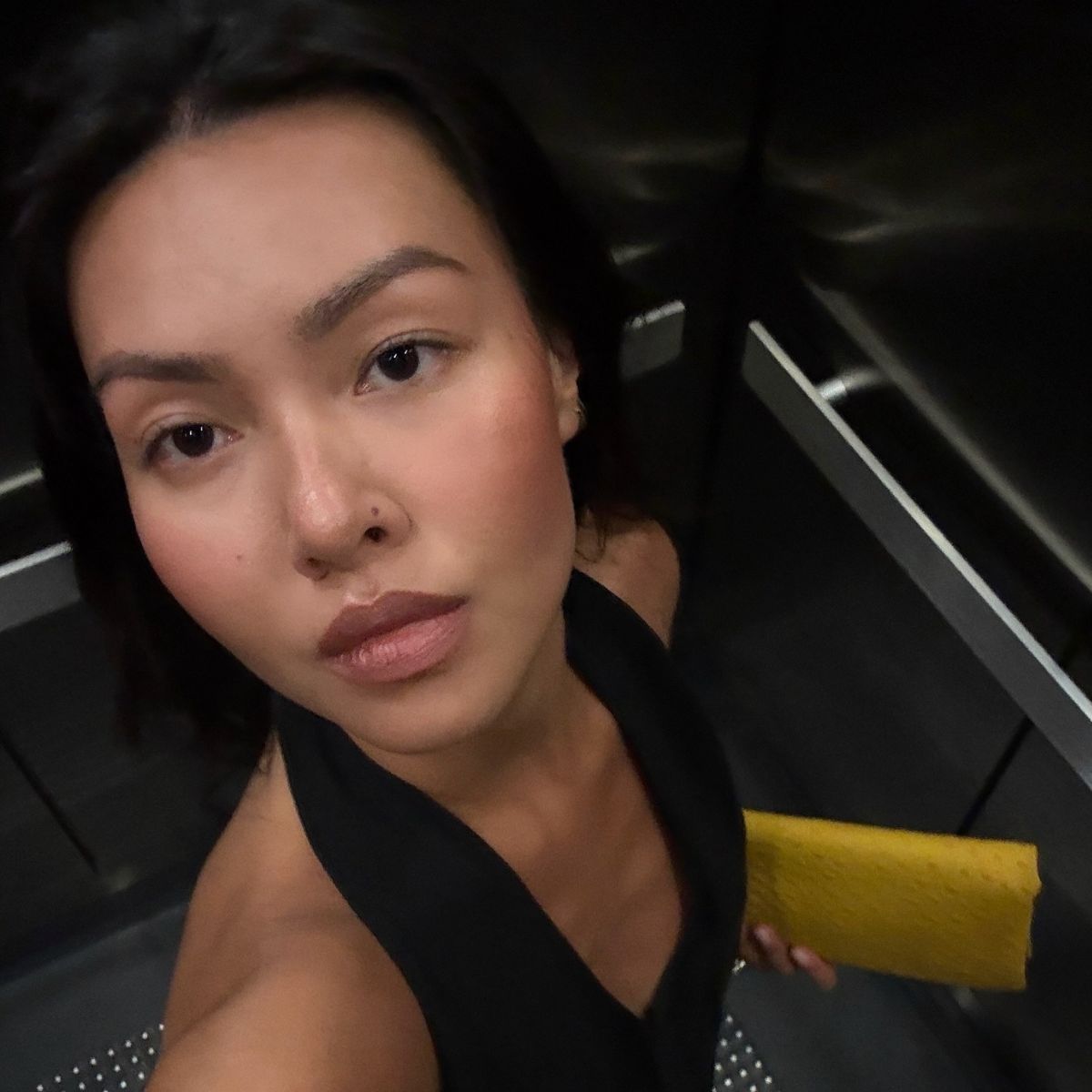 A woman with clear skin.