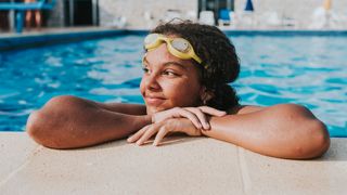 woman wearing goggles