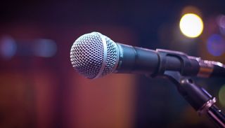 public speaking tips: microphone