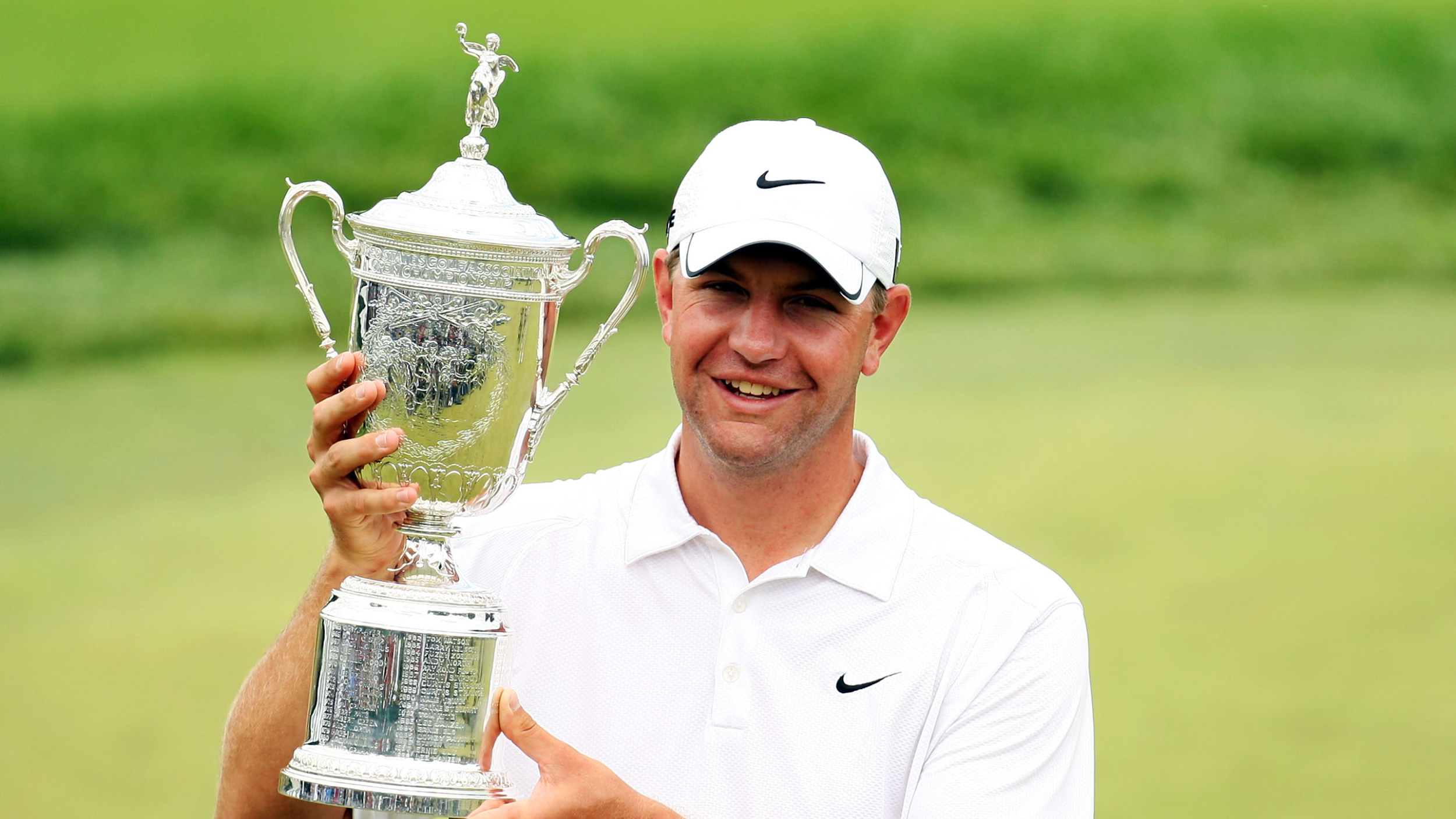 Lucas Glover with the US Open trophy