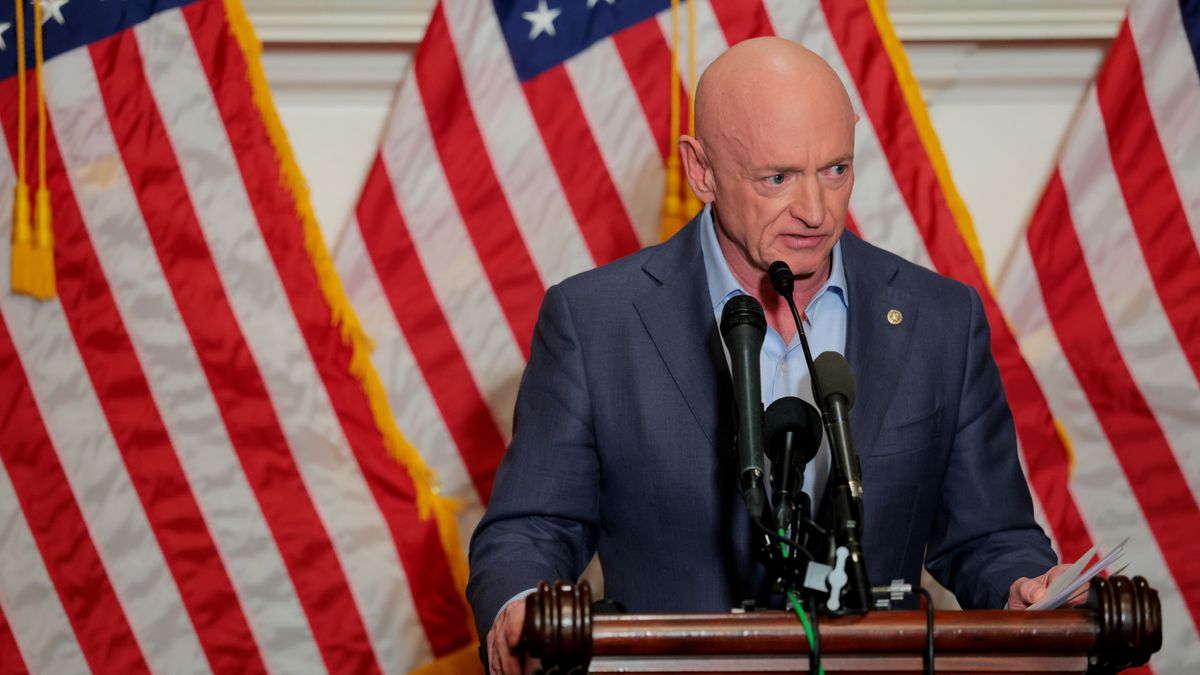 Trump administration censures former NASA astronaut Mark Kelly over 'illegal orders' video