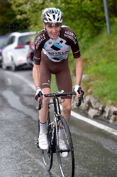Romain Bardet (AG2R La Mondiale) attacks