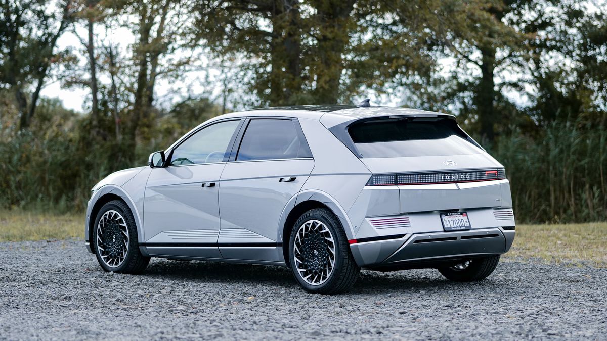 2024 Hyundai Ioniq 5 Limited AWD test drive.