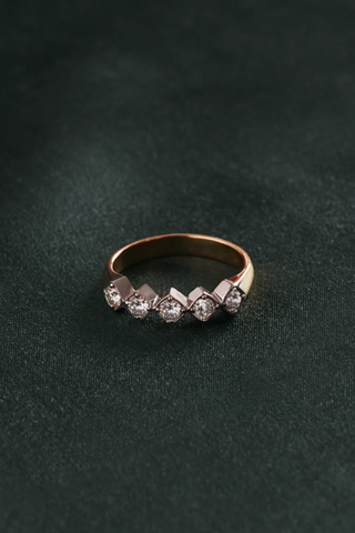 Best Engagement Ring Brands 2023 | Devereux Tresor Ring 