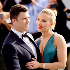 los angeles, california january 19 colin jost l and scarlett johansson attend the 26th annual screen actors guild awards at the shrine auditorium on january 19, 2020 in los angeles, california photo by chelsea guglielminogetty images