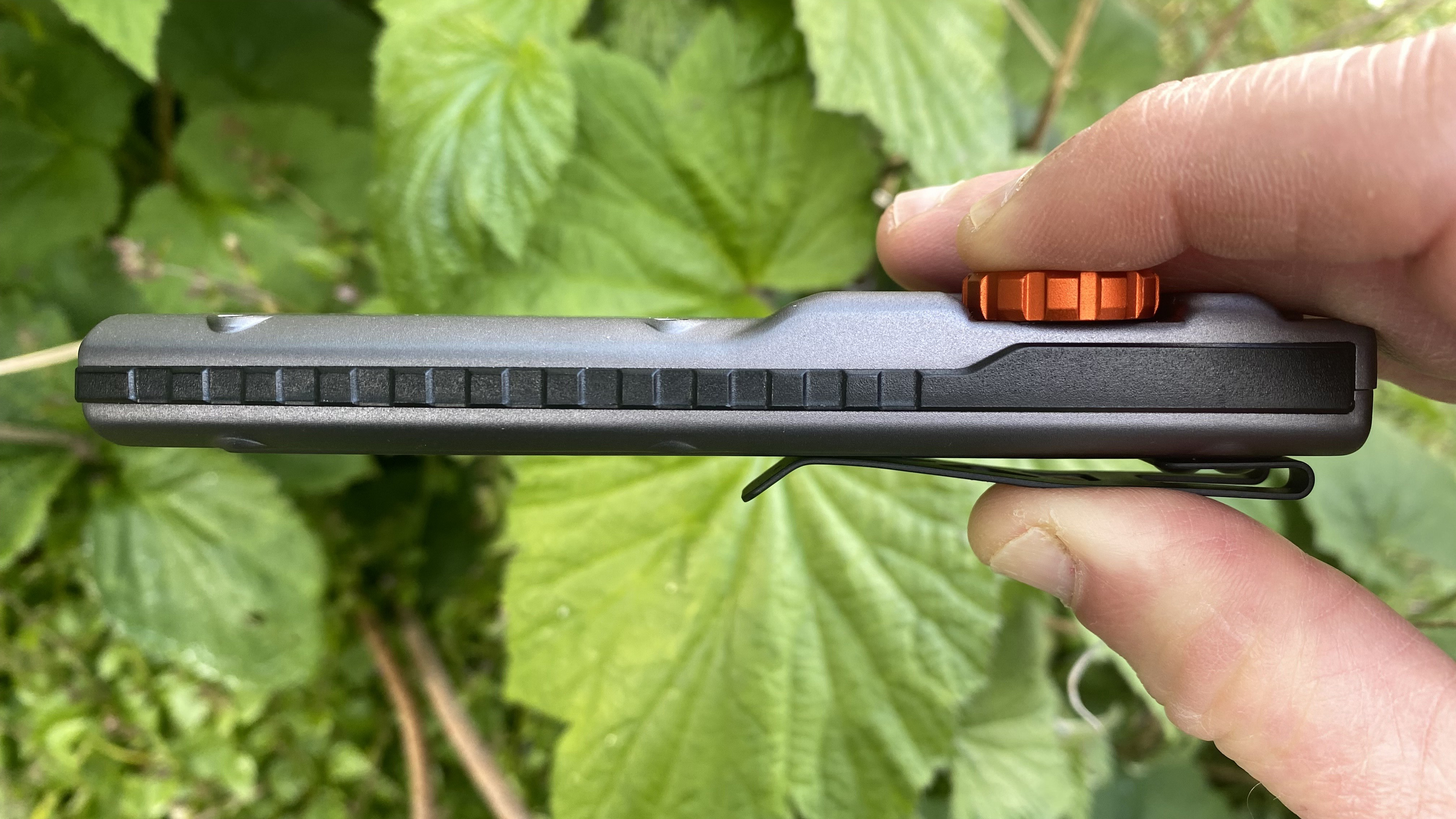Side profile of the Nebo Edge 2K pocket light