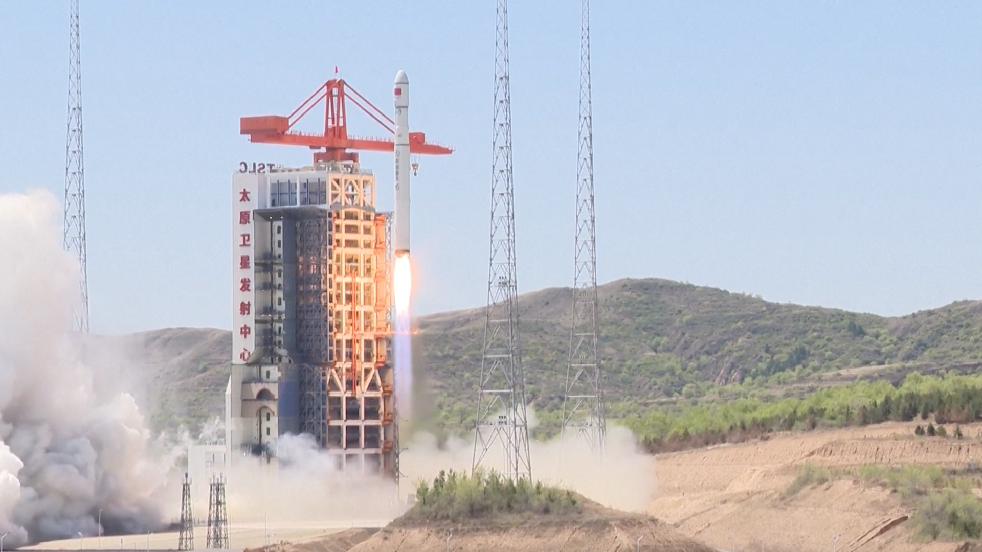 China launches 4 satellites on 1st flight of new Long March 6C rocket (video)