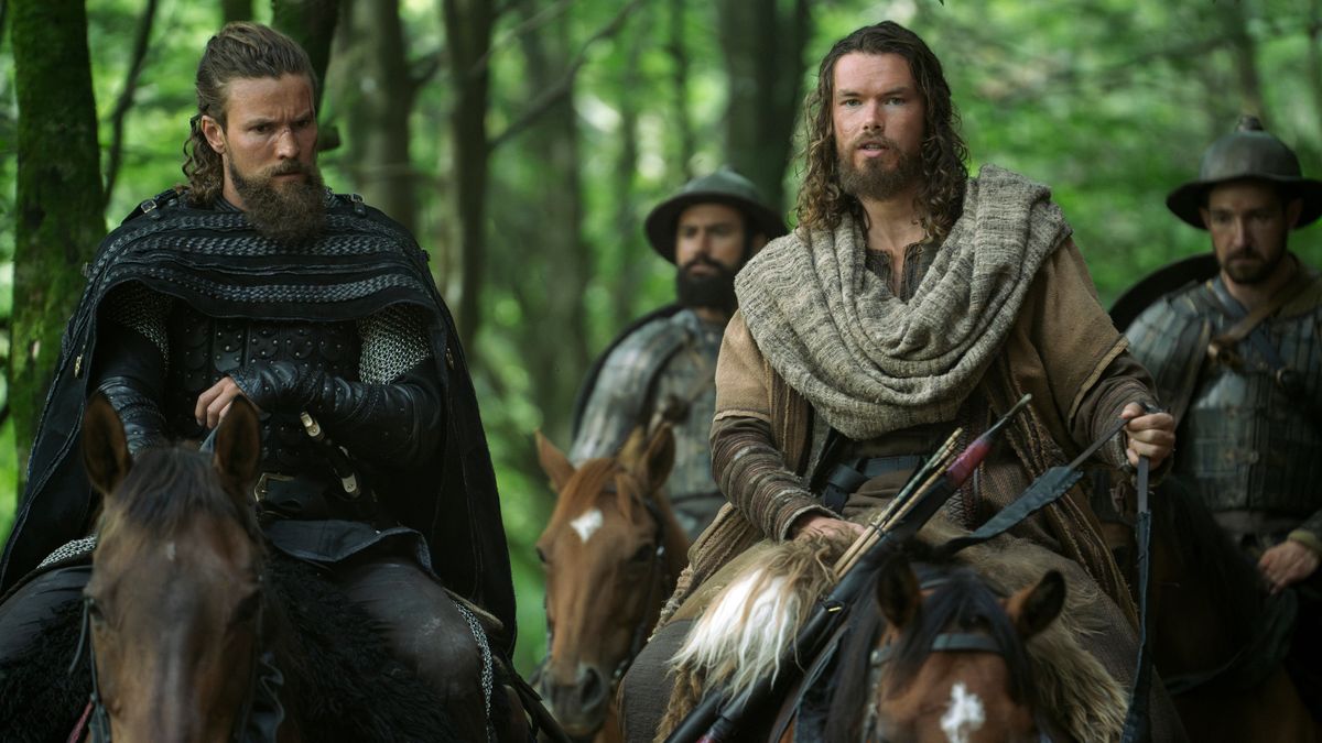 (L to R) Leo Suter as Harald Sigurdsson, Sam Corlett as Leif Eriksson riding horses in Vikings: Valhalla season 3.