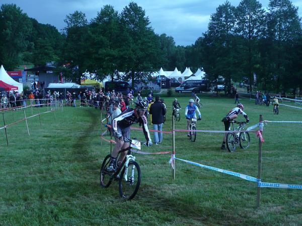 Geoff Kabush (Rocky Mountain Maxxis) in the eliminator