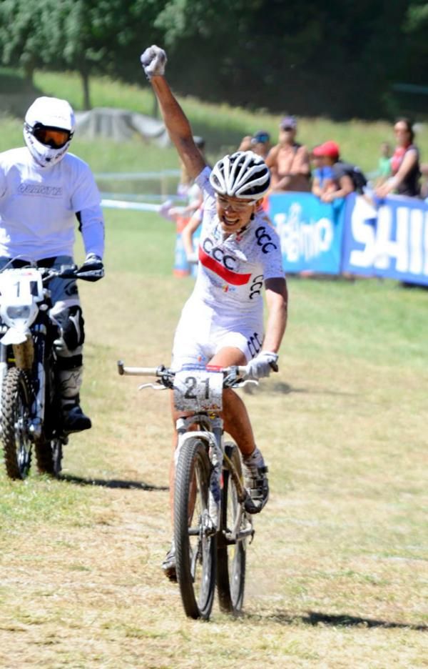 Maja Wloszczowska (CCC Polkowice) wins