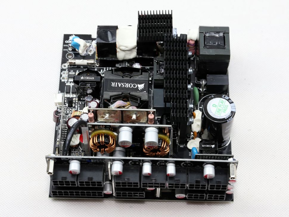 Corsair RM750x Teardown