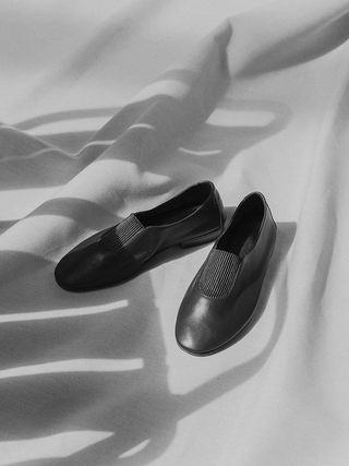 Shoe in black calf leathe